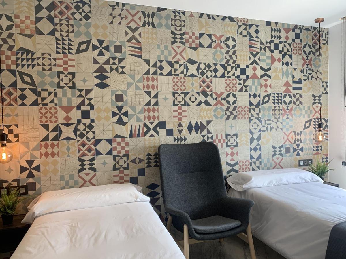 הומאנס דה מדריד Hotel Riojano מראה חיצוני תמונה